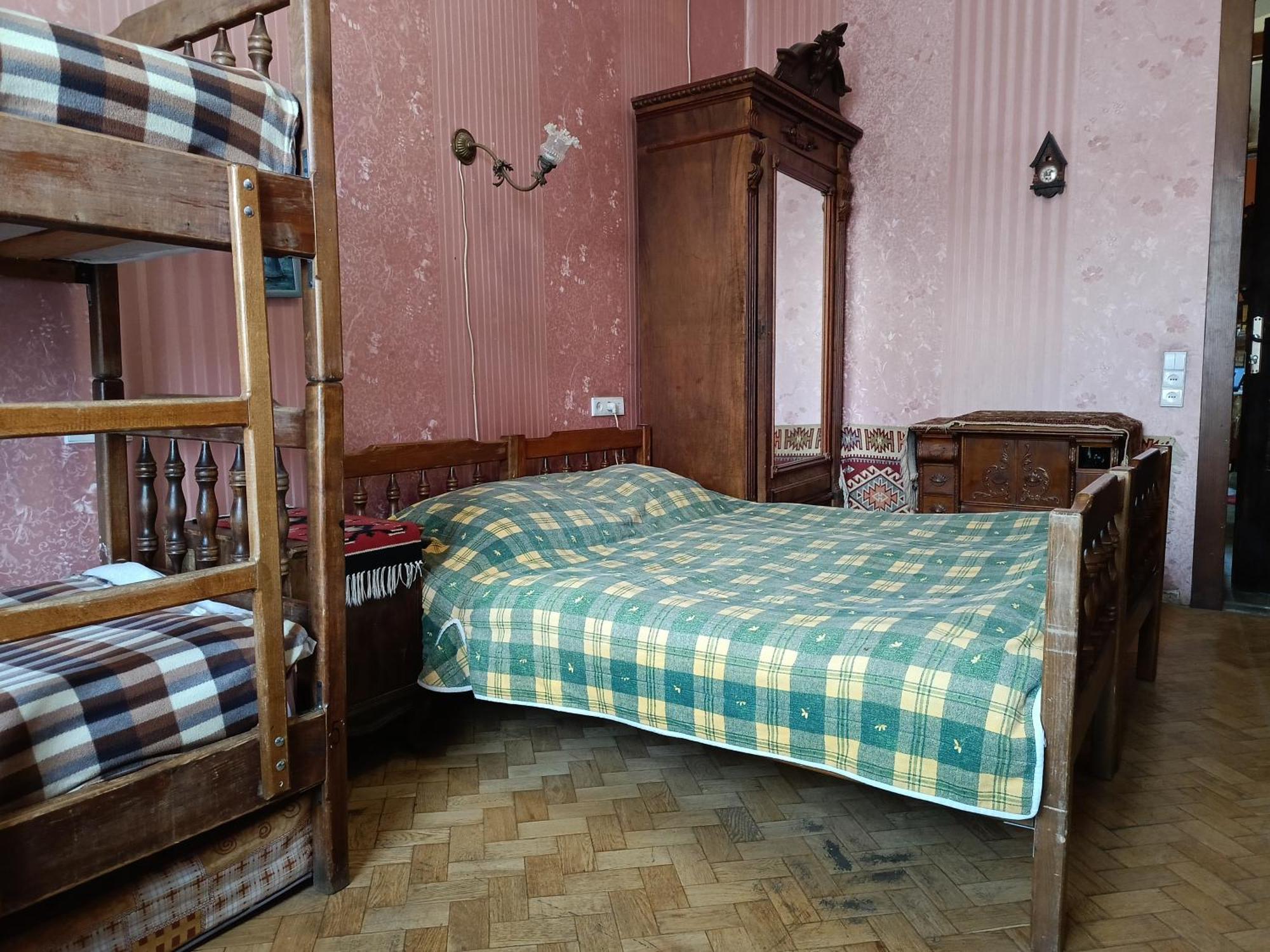 Guest House Irina Tbilisi ภายนอก รูปภาพ